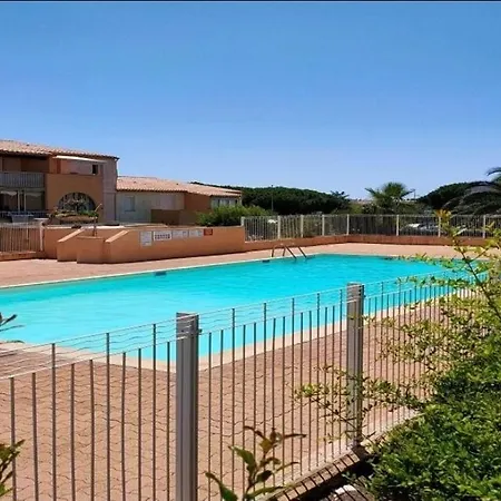 Joli Pour 4 Personnes Securisee, Parking Et Piscine Διαμέρισμα *