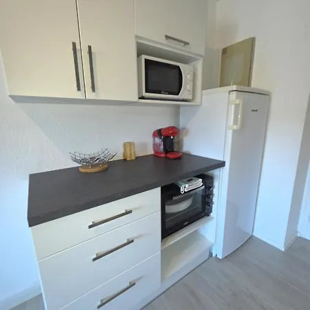 Διαμέρισμα Joli Pour 4 Personnes Securisee, Parking Et Piscine